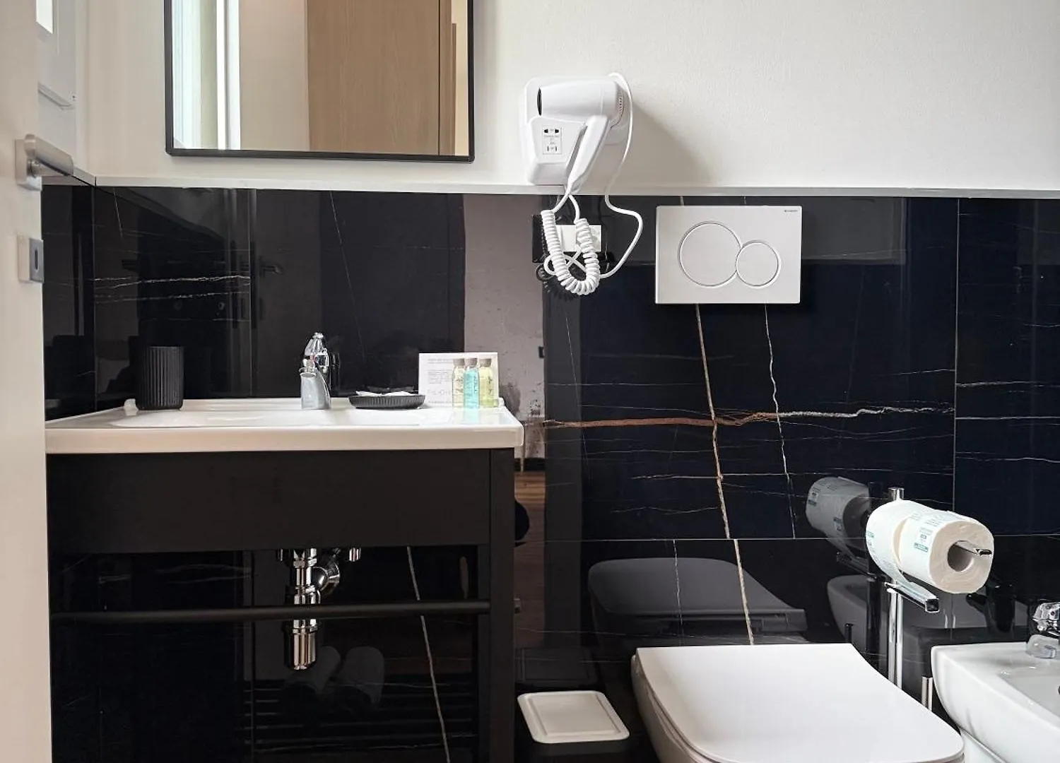Infinity House - Eleganza Moderna Tra Treviso E Venezia Hotel Casier Italy